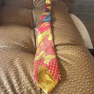 Hermes Paris Authentic Red and Gold Butterfly Pattern Silk Tie
